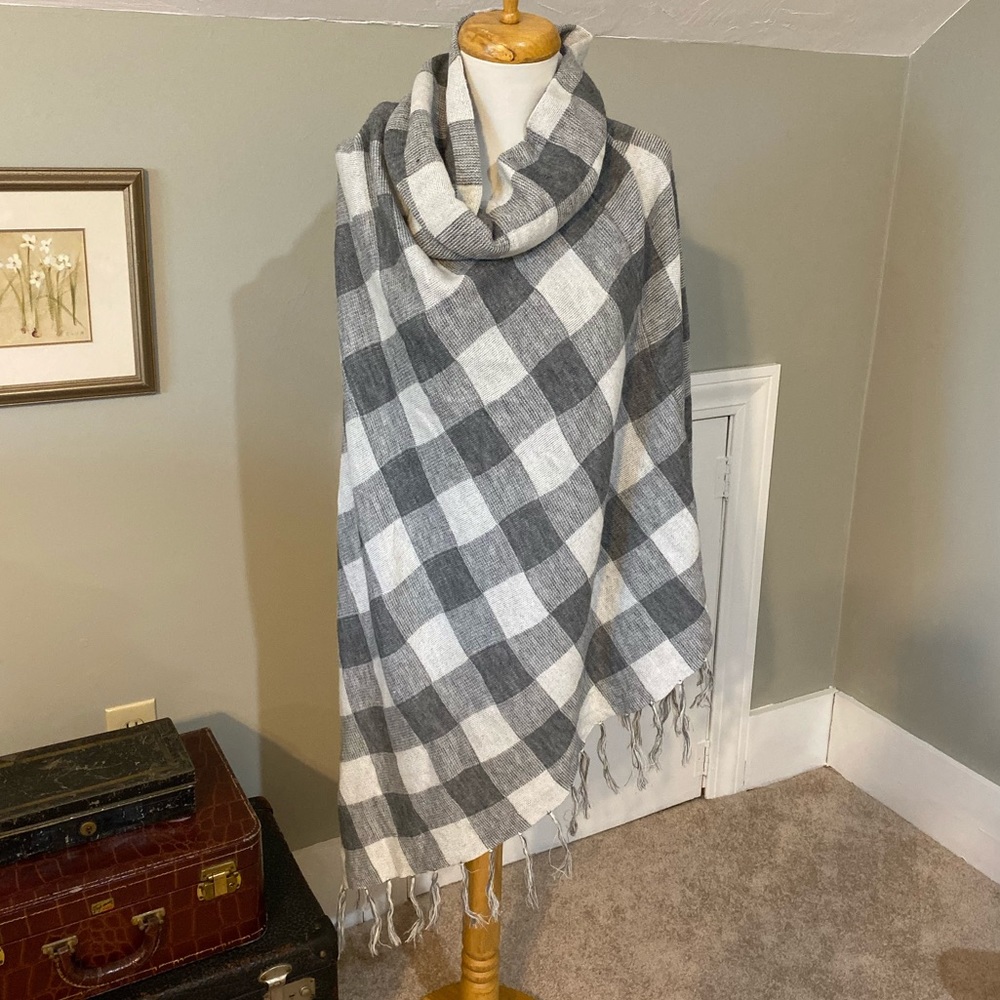 The Limited cape.